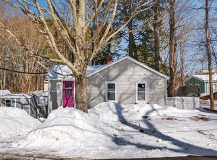 13 Highland Ave, Cumberland, ME 04021