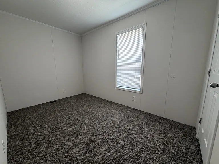 38000 Le Chateau Blvd #144 — Photo 21