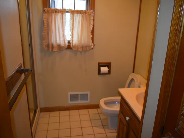 1st floor bathroom