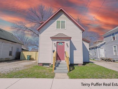 1129 Sanford St, Muskegon, MI, 49441