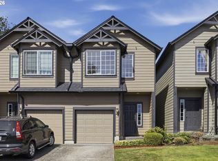 5832 SE Woodland Dr, Gresham, OR 97080