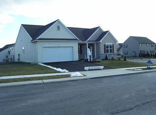 63 Bloomfield Dr, Ephrata, PA 17522