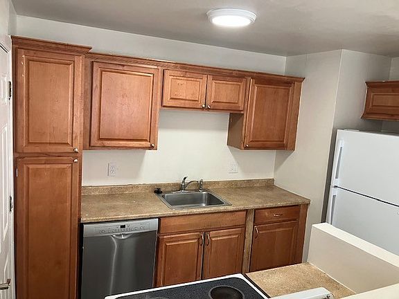 5th image of 13090 E 13th Pl