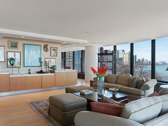 2nd image of 505 N Lake Shore Dr Unit 603604
