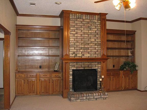 3rd image of 4849 Briarcreek Dr
