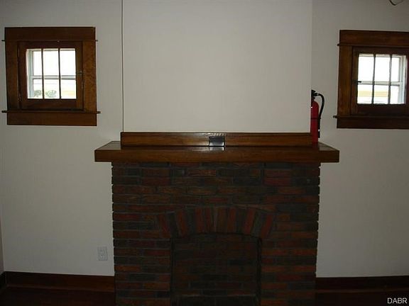 5th image of 1535 Rosemont Blvd