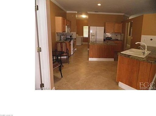 5th image of 2618 7th St W