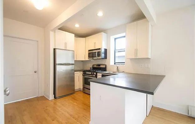 Rented by Michel Madie Real Estate Services | media 16