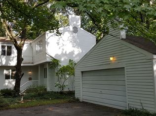 726 N Kirkwood Rd, Saint Louis, MO 63122