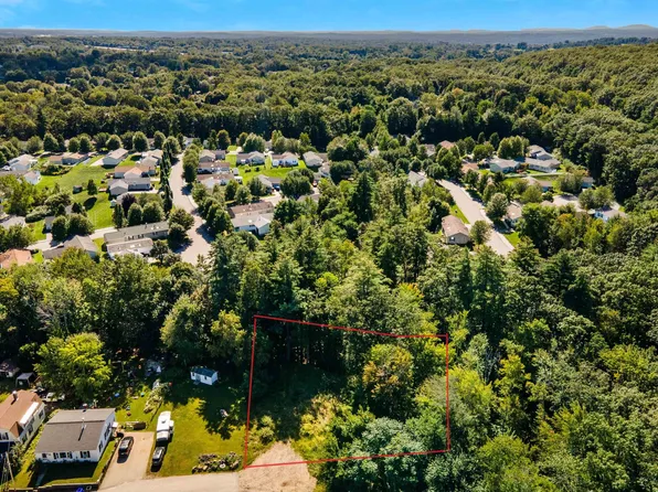 332 Groveland Avenue, Manchester, NH 03104