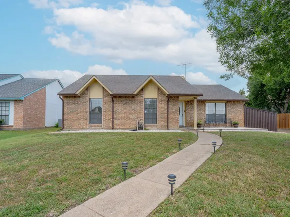 917 Eleanor Ct, Garland, TX 75042