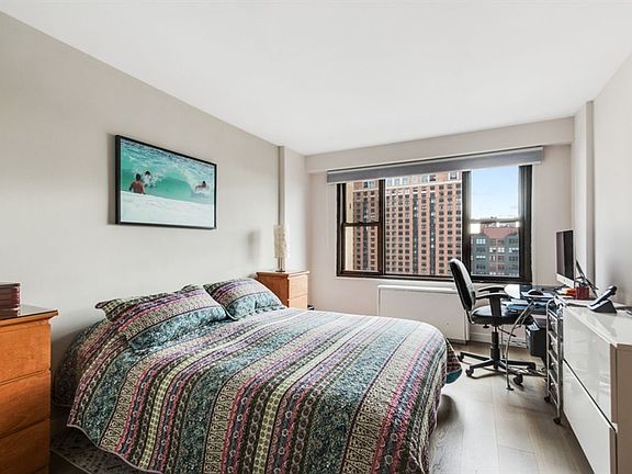 3rd image of 85 Livingston St APT 12E