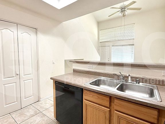 5th image of 2201 N Comanche Dr Unit 1006