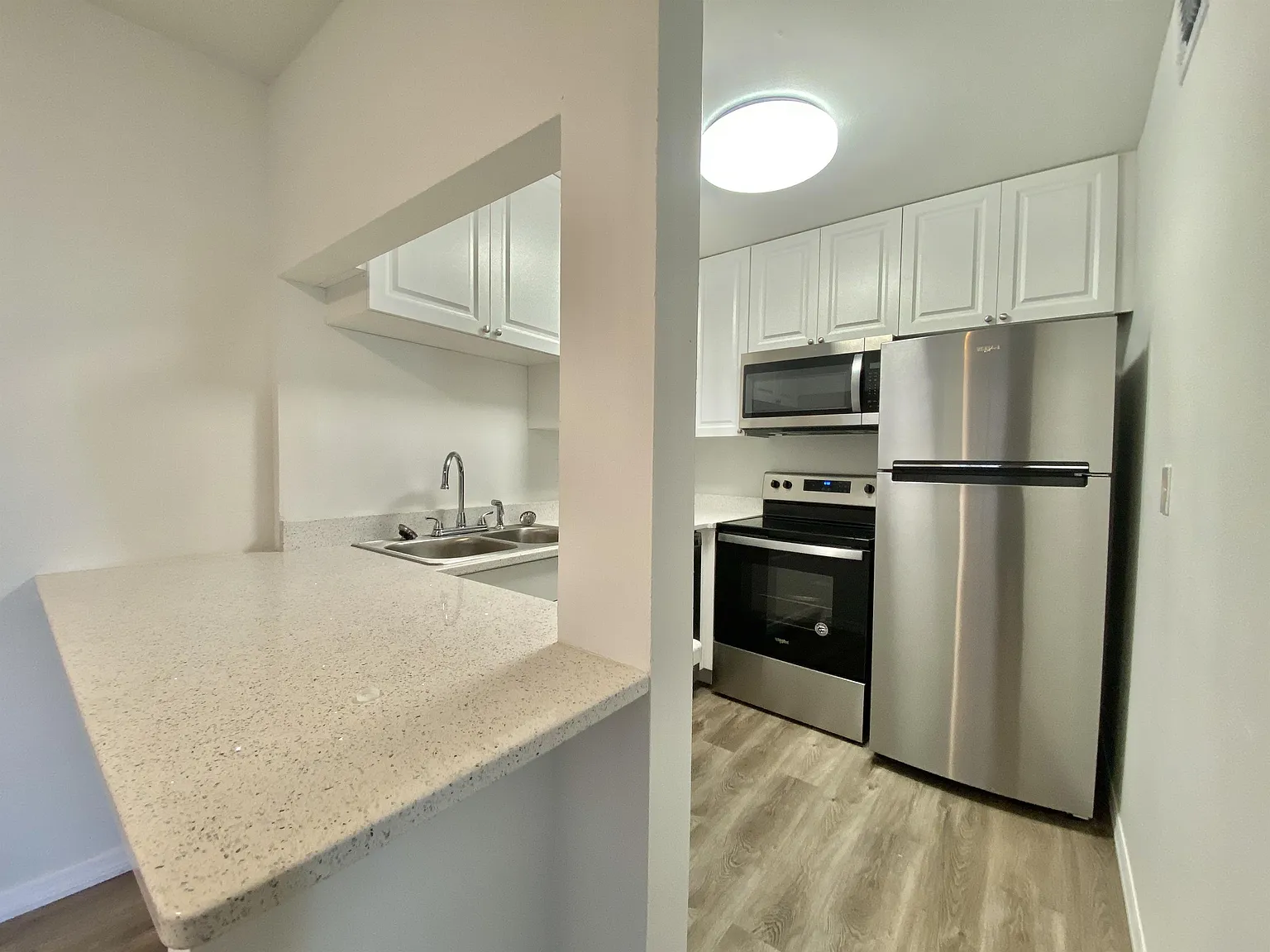 6519 W Newberry Rd APT 1211 - 1 — Photo 4
