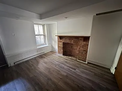 221 Lancaster St — Photo 5