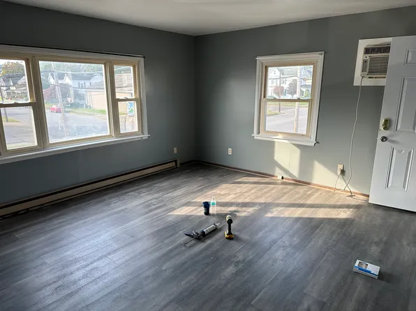 1600 2nd St #3, Moundsville, WV 26041