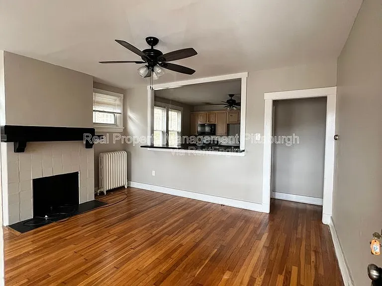 5735 Phillips Ave #1 — Photo 2