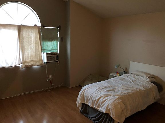 4th image of 13465 Benbow Ct