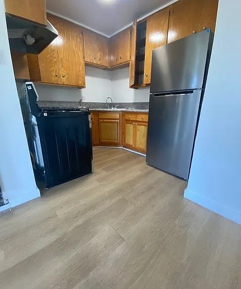 2823 S. Cloverdale Ave. — Photo 4