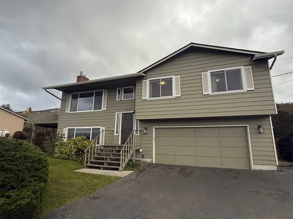 570 Dugualla Bay Road, Oak Harbor, WA 98277