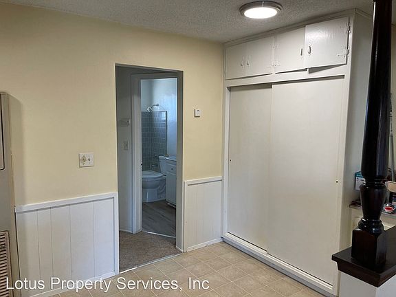 5th image of 322 E Live Oak St #L