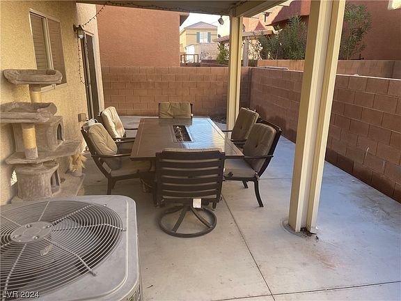 3rd image of 5443 Bradford Pear Dr