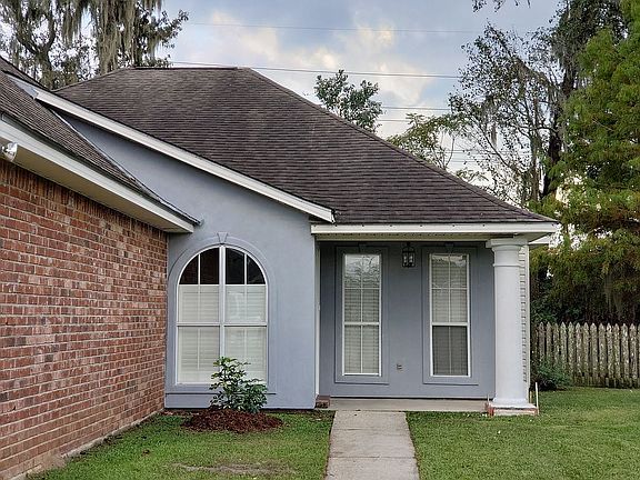 3rd image of 9096 Devereaux Dr