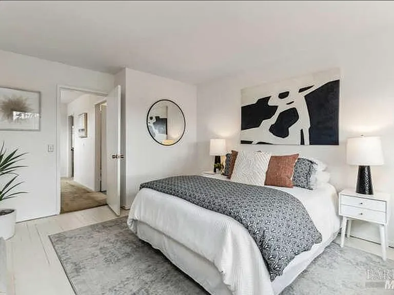 33 Amicita Ave — Photo 19