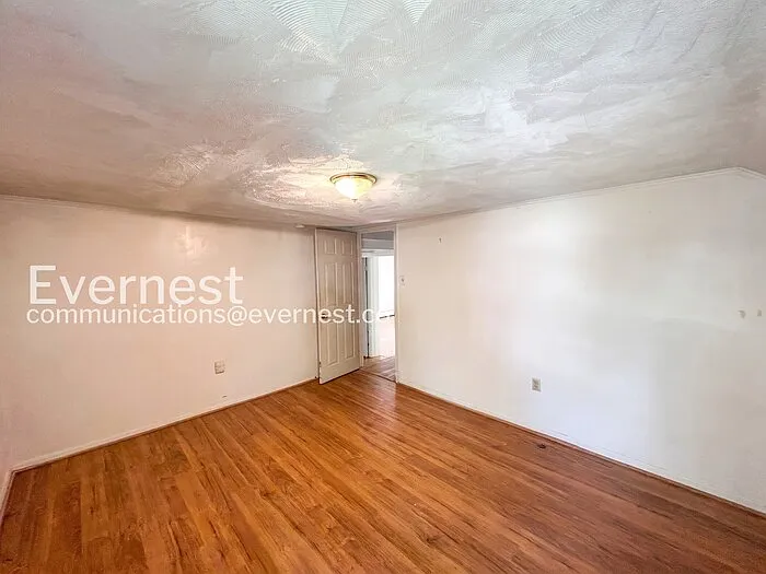 305 N Boundary St #B — Photo 9