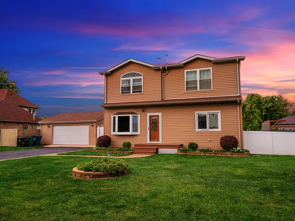 7738 W 81st St, Bridgeview, IL 60455