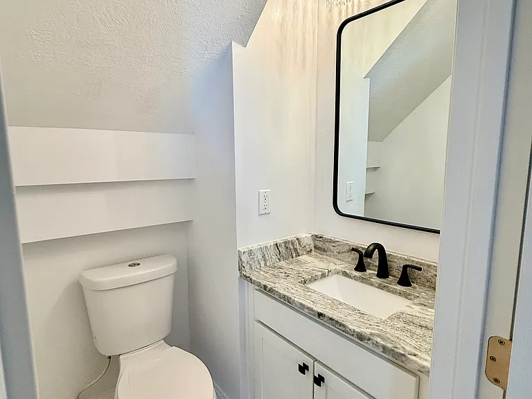 716 Lakeside Landing Ct — Photo 10