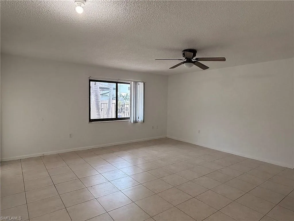 Cape Coral — Photo 3
