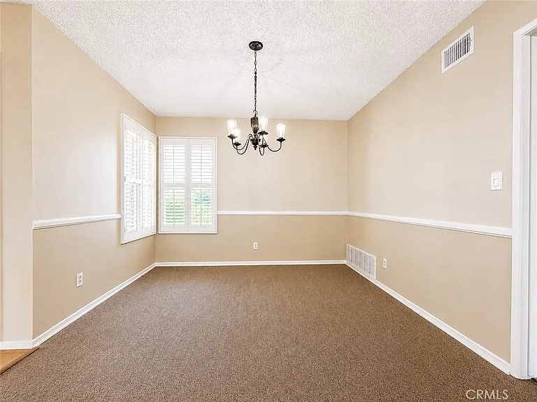 23707 Sandalwood St — Photo 6