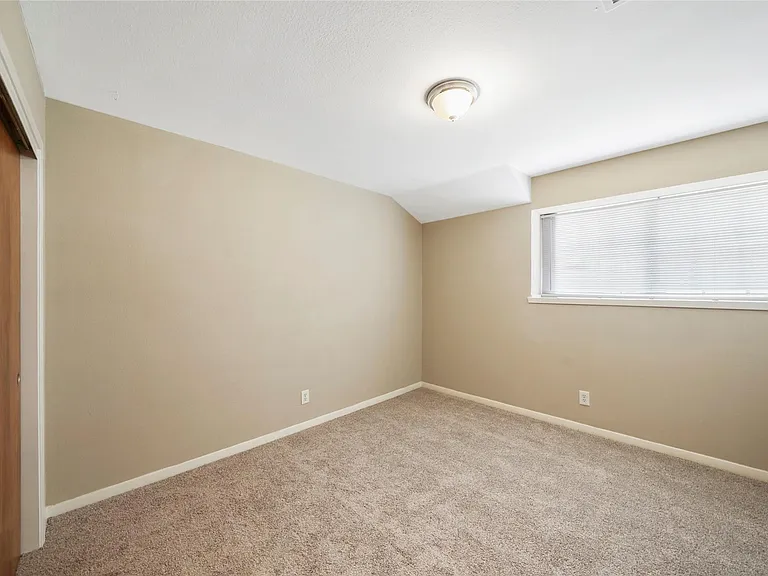 4406 Rosebay Dr — Photo 26