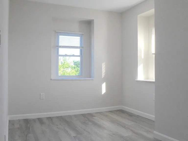 45 Bennington St — Photo 4