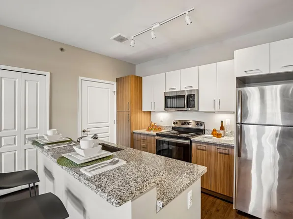 Five Points Apartments