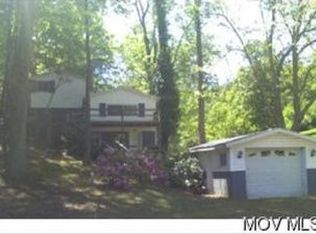 1498 Club Dr, Washington, WV 26181