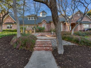 2100 Bear Creek Xing, Mcgregor, TX 76657