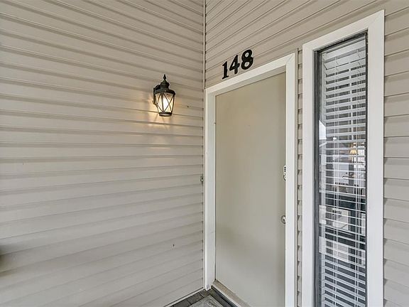 3rd image of 148 April Point Dr N #148
