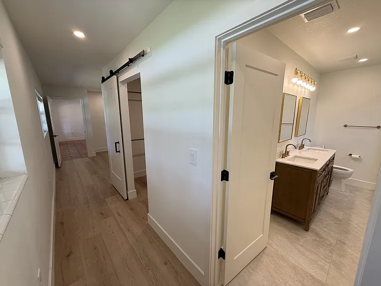 Master Hallway & Bathroom