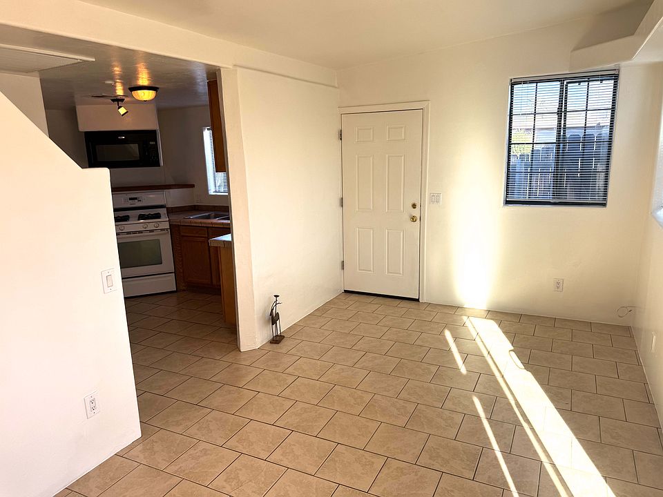 Entrance, Family Room into Kitchen