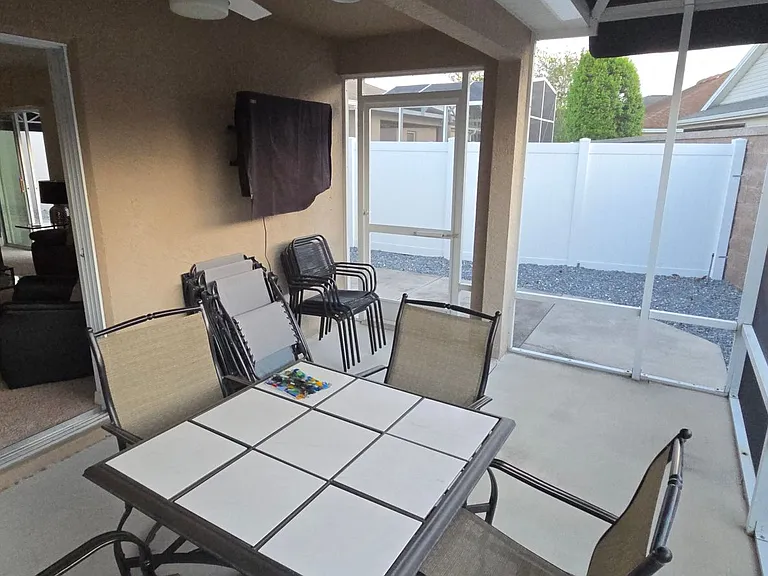 2280 Biscayne Ave — Photo 23