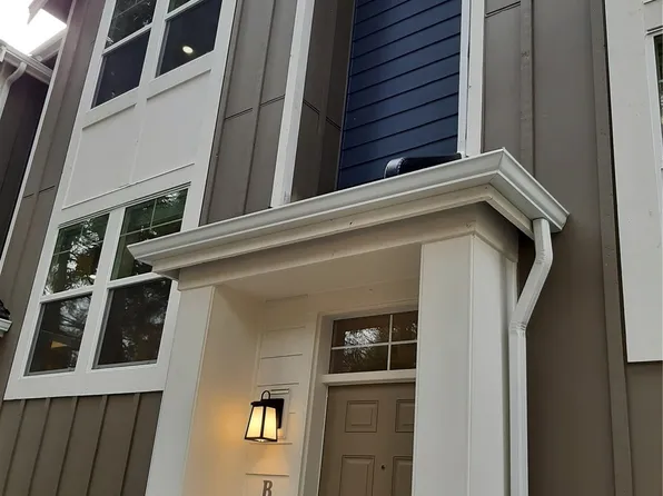 19314 121st Place NE #B, Bothell, WA 98011