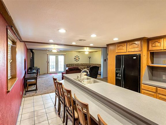 5th image of 118 Merritt Dr