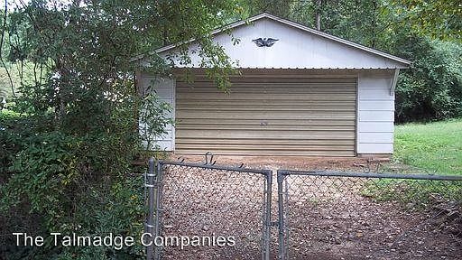 2nd image of 328 Colchester Dr