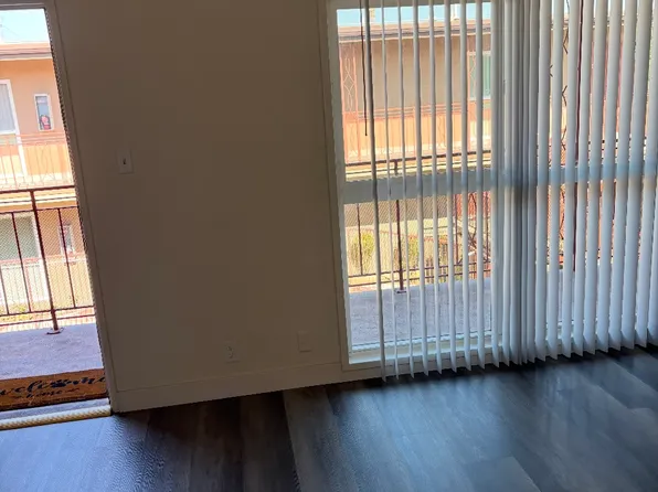 7362 Neo St, Downey, CA