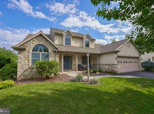 10 Ness Ct, Seven Valleys, PA 17360