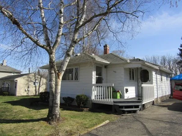 1407 Lynn St, Owosso, MI 48867