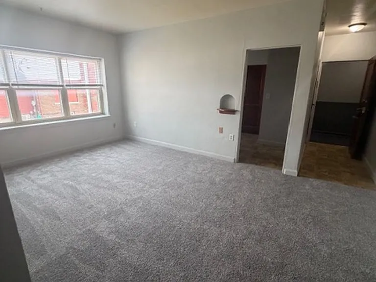 808 State St — Photo 12