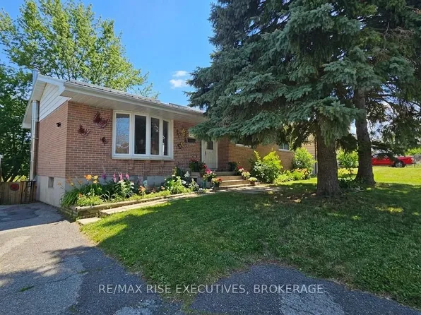 314 Amherst Dr, Loyalist, ON K7N 1S9